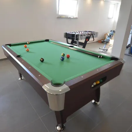 Exquisite Secluded With Pool - Four Bedroom With Pool * Канфанар