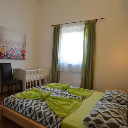 Exquisite Secluded With Pool - Four Bedroom With Pool * Канфанар