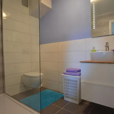 Exquisite Secluded With Pool - Four Bedroom With Pool Канфанар